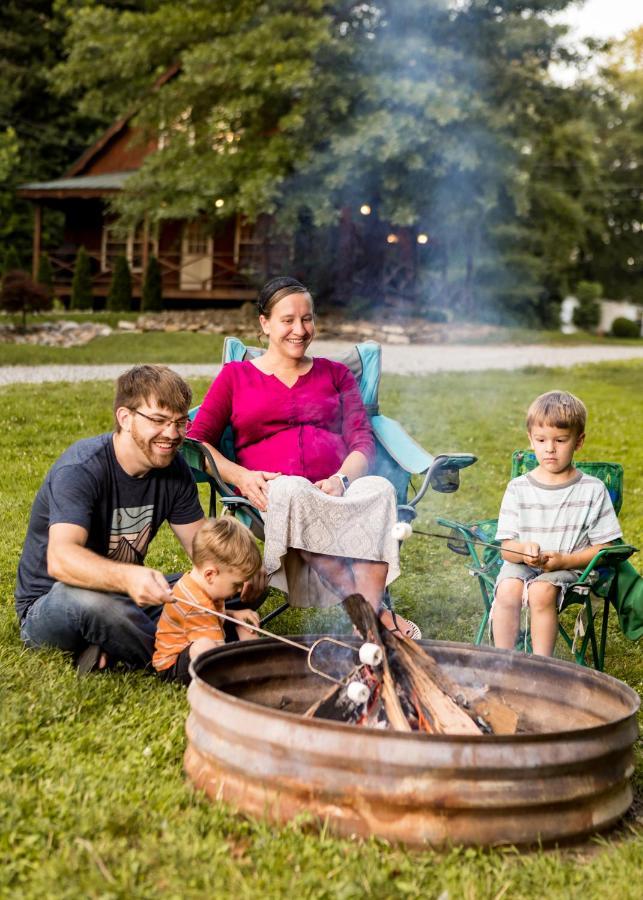 밀러스버그 Blue Spruce . Trailside Lodging 빌라 외부 사진